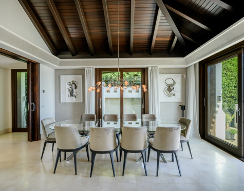 Villa for sale in Los Flamingos, Benahavis