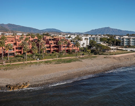 Ground Floor Apartment for sale in Almenara Beach, Estepona East