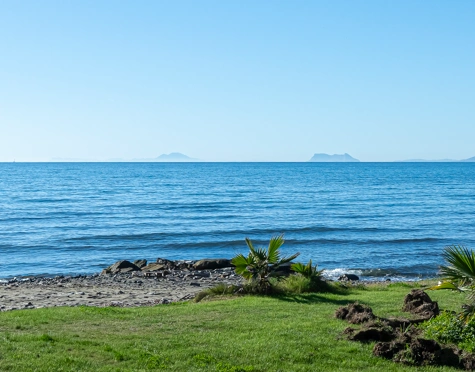 Ground Floor Apartment for sale in Almenara Beach, Estepona East