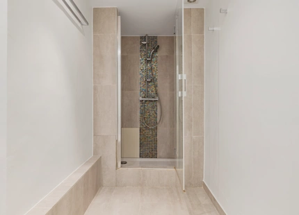 CHARMING 5-BEDROOM TOWNHOUSE WITH PRIVATE POOL IN BENAHAVIS