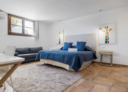 CHARMING 5-BEDROOM TOWNHOUSE WITH PRIVATE POOL IN BENAHAVIS