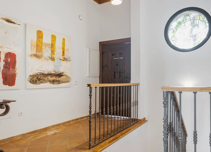 CHARMING 5-BEDROOM TOWNHOUSE WITH PRIVATE POOL IN BENAHAVIS