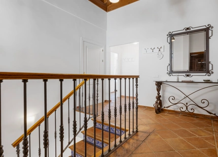 CHARMING 5-BEDROOM TOWNHOUSE WITH PRIVATE POOL IN BENAHAVIS