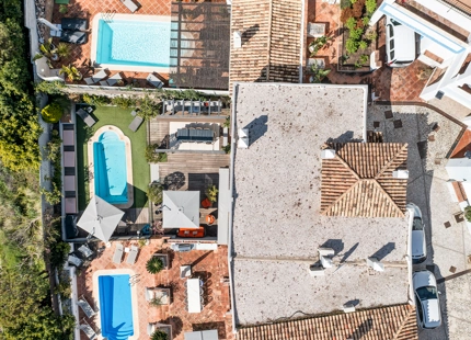 CHARMING 5-BEDROOM TOWNHOUSE WITH PRIVATE POOL IN BENAHAVIS