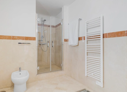 CHARMING 5-BEDROOM TOWNHOUSE WITH PRIVATE POOL IN BENAHAVIS