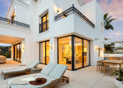 EXCEPTIONAL LUXURY VILLA WITH BREATHTAKING VIEWS IN BENAHAVÍS