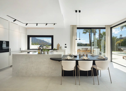 EXCEPTIONAL LUXURY VILLA WITH BREATHTAKING VIEWS IN BENAHAVÍS