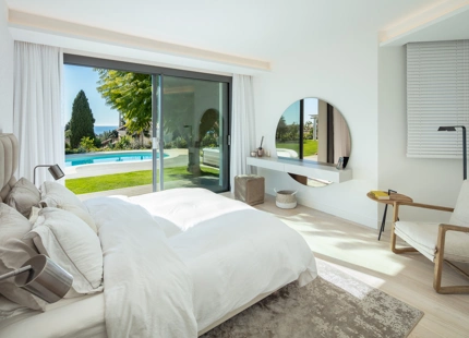 STUNNING VILLA WITH EXCEPTIONAL OUTDOOR SPACE IN MARBELLA EAST FOR SALE