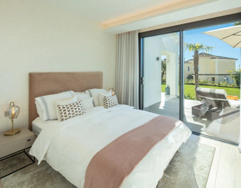 Villa for sale in El Rosario, Marbella Este
