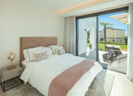 STUNNING VILLA WITH EXCEPTIONAL OUTDOOR SPACE IN MARBELLA EAST FOR SALE