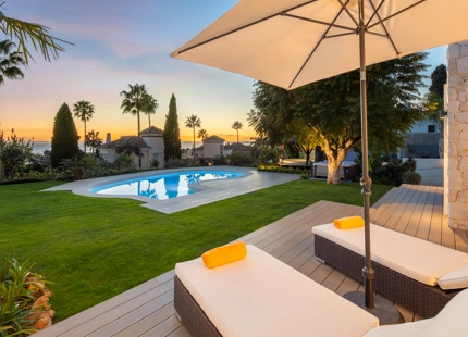 STUNNING VILLA WITH EXCEPTIONAL OUTDOOR SPACE IN MARBELLA EAST FOR SALE