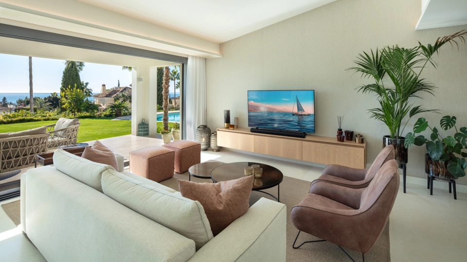 Villa for sale in El Rosario, Marbella East