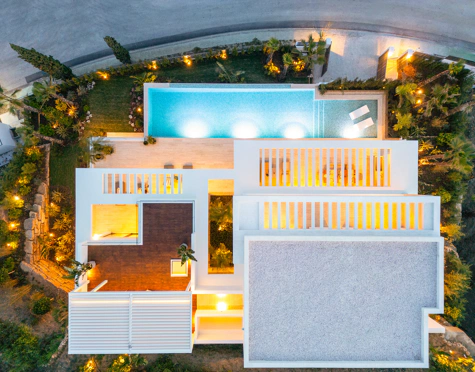 Villa for sale in Los Flamingos, Benahavis