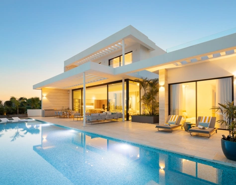 Villa for sale in Los Flamingos, Benahavis