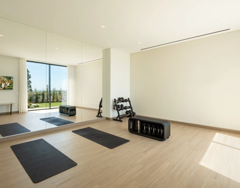 Villa for sale in Los Flamingos, Benahavis