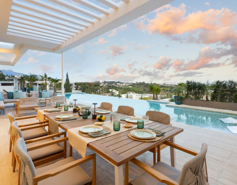 Villa for sale in Los Flamingos, Benahavis