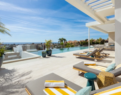 Villa for sale in Los Flamingos, Benahavis