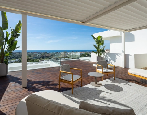 Villa for sale in Los Flamingos, Benahavis
