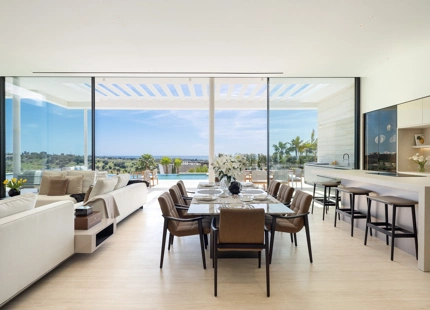 EXQUISITE LUXURY VILLA WITH STUNNING SEA VIEWS IN BENAHAVÍS