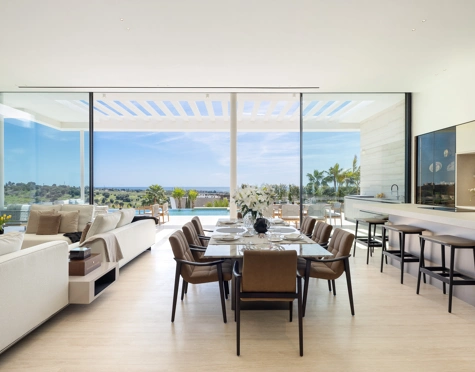 Villa for sale in Los Flamingos, Benahavis