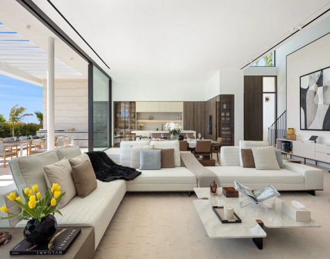 Villa for sale in Los Flamingos, Benahavis