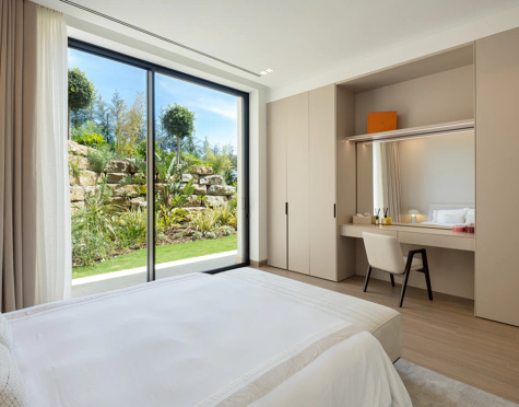 Villa for sale in Los Flamingos, Benahavis