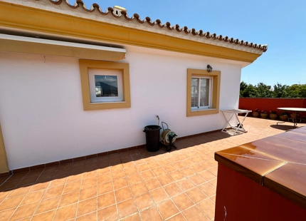 CENTRAL APARTMENT FOR SALE IN SAN PEDRO