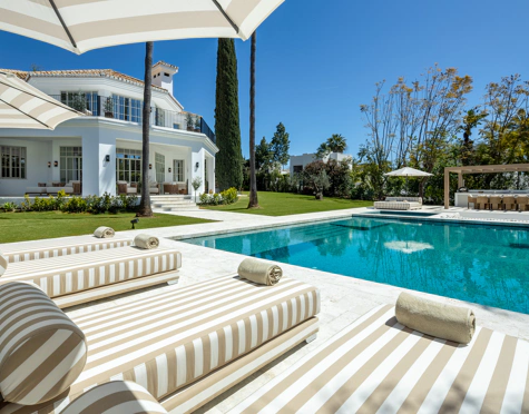 Villa for sale in Nueva Andalucia, Marbella