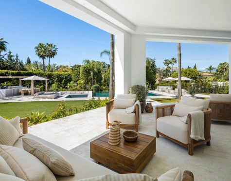 Villa for sale in Nueva Andalucia, Marbella