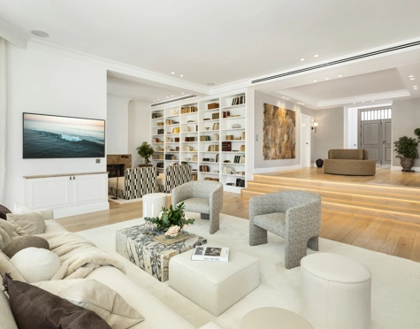 Villa for sale in Nueva Andalucia, Marbella