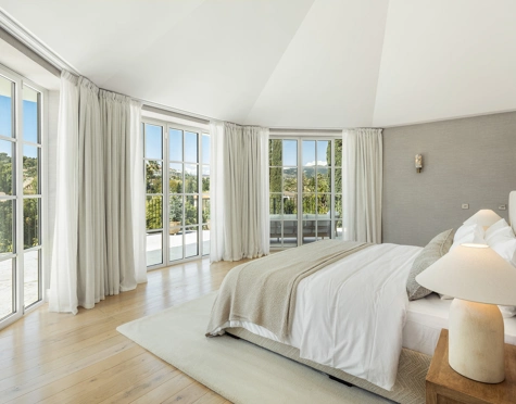 Villa for sale in Nueva Andalucia, Marbella
