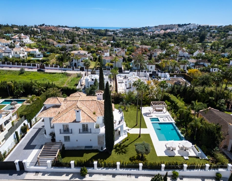 Villa for sale in Nueva Andalucia, Marbella