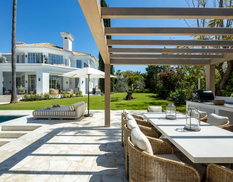 Villa for sale in Nueva Andalucia, Marbella
