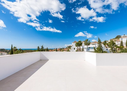 BRAND NEW LUXURY 5-BEDROOM VILLA IN BENAHAVÍS