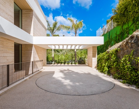 Villa for sale in Paraiso Alto, Benahavis