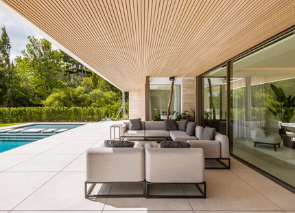 BRAND NEW LUXURY 5-BEDROOM VILLA IN BENAHAVÍS
