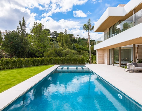 Villa for sale in Paraiso Alto, Benahavis