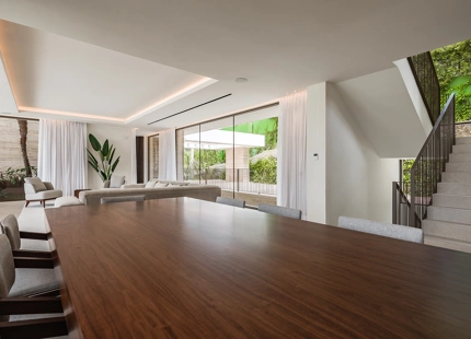 BRAND NEW LUXURY 5-BEDROOM VILLA IN BENAHAVÍS