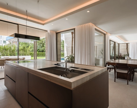 Villa for sale in Paraiso Alto, Benahavis