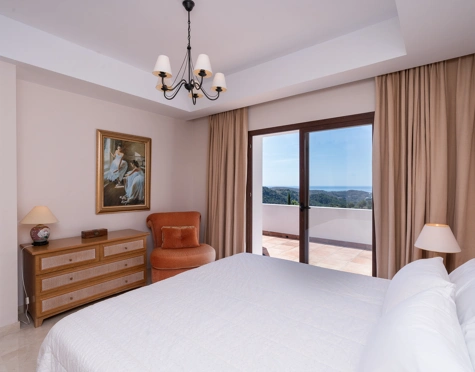 Villa for sale in Monte Mayor, Benahavis
