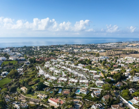 Villa for sale in Nueva Andalucia, Marbella
