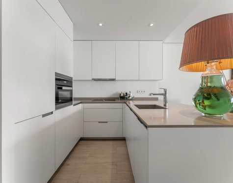 Apartment for sale in Marina Puente Romano, Marbella Golden Mile