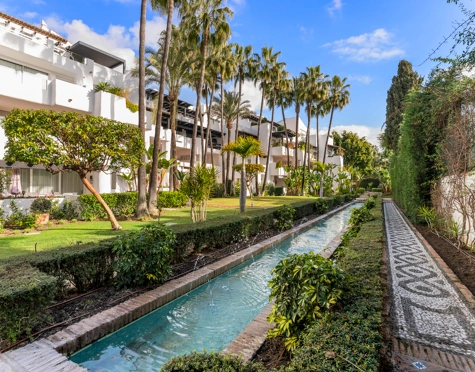 Apartment for sale in Marina Puente Romano, Marbella Golden Mile
