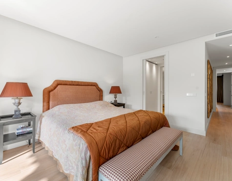 Apartment for sale in Marina Puente Romano, Marbella Golden Mile