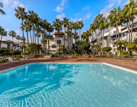 Apartment for sale in Marina Puente Romano, Marbella Golden Mile