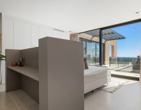 Villa en venta en La Alqueria, Benahavis
