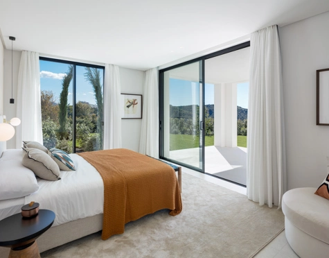 Villa for sale in Lomas de La Quinta, Benahavis