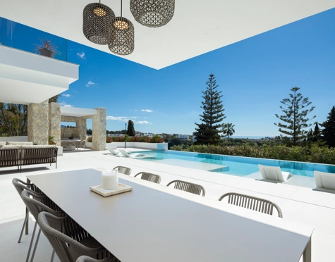 Villa for sale in La Quinta, Benahavis
