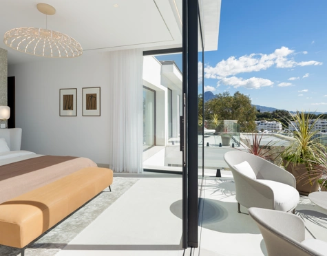 Villa for sale in La Quinta, Benahavis