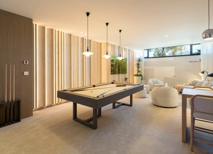 STUNNING 5-BEDROOM LUXURY VILLA WITH EXCEPTIONAL AMENITIES IN LA QUINTA